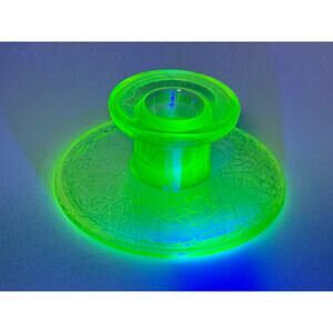 L.E. Smith “By Cracky” Uranium Vaseline Glass Candle Holder Glows UV